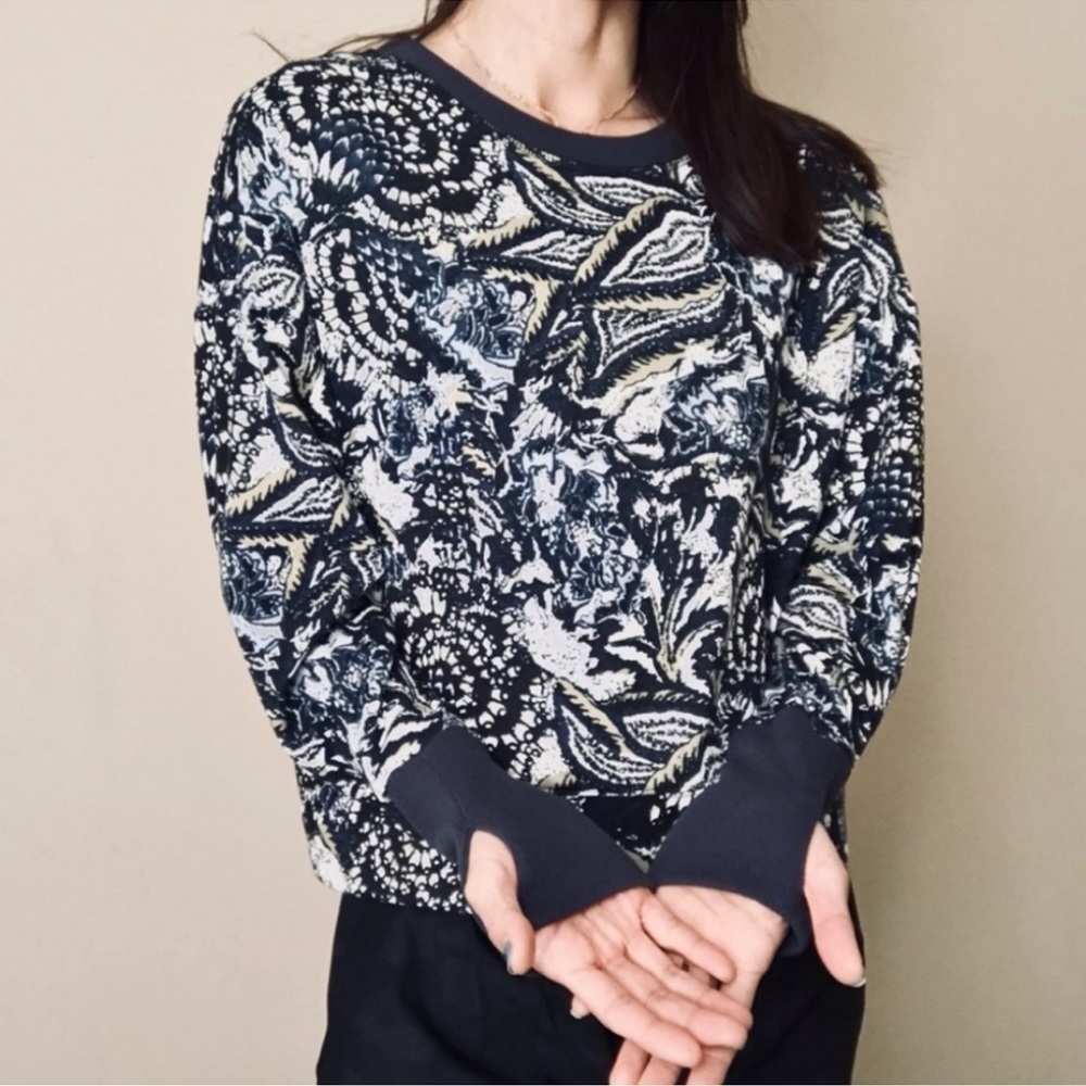 Joie Blue White Floral Paisley Print Caleigh Drop Shoulder Cropped Sweatshirt L